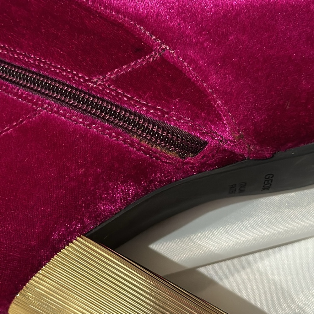 Fuchsia Velvet Peython Funky Gold Ridged Block Heels US 7.5 EU 37.5 - Picture 9 of 17